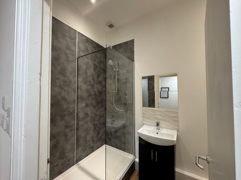 Additional image 6 of 4 bed flat to rentSpital, Old Aberdeen, Aberdeen AB24