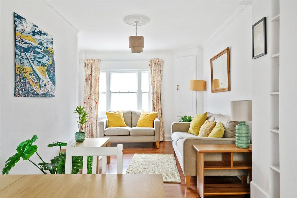 Property photo 2 of 12 Picture No. 10