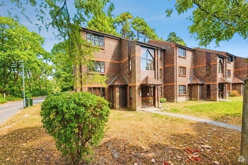 Property photo 1 of 11 Pbox-Img.Jpg