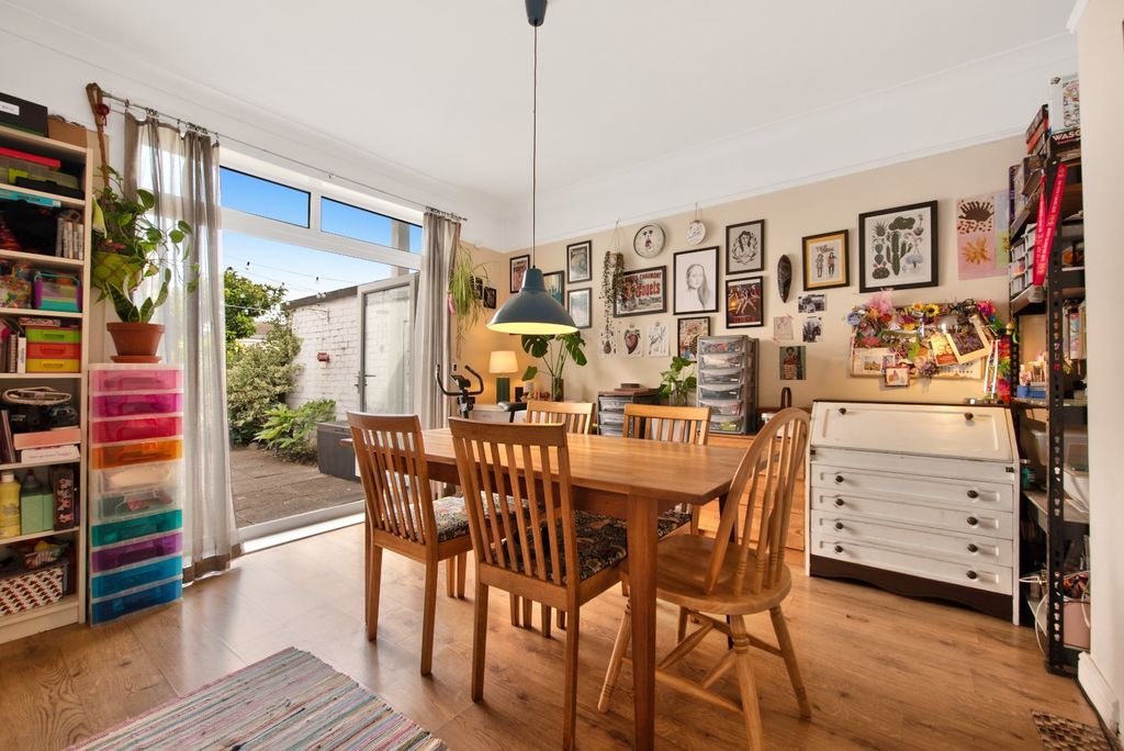 Property photo 3 of 30 4398494
