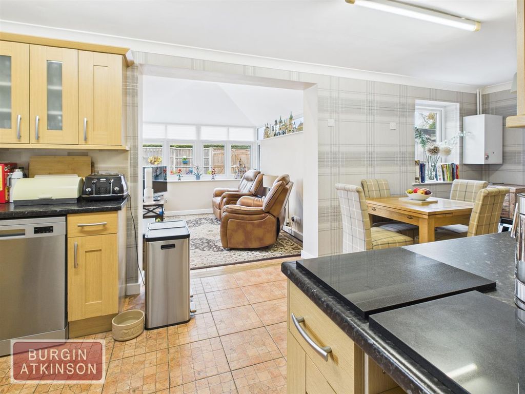 Property photo 3 of 28 Cam01619G0-Pr0168-Still019 (1).Jpg