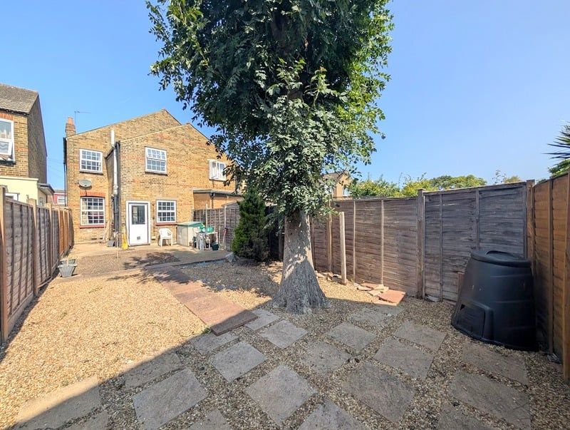 Property photo 2 of 10