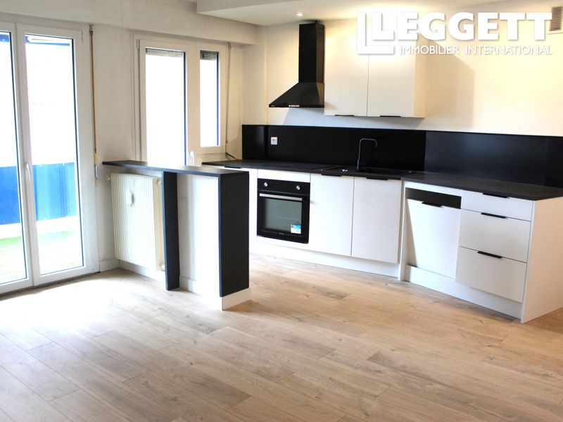 Property photo 2 of 8