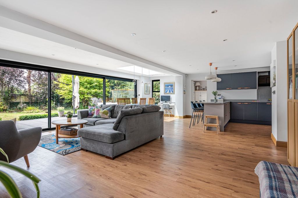 Property photo 1 of 21 Picture No. 19