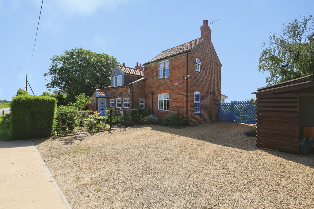 Property photo 1 of 41 Img_1865