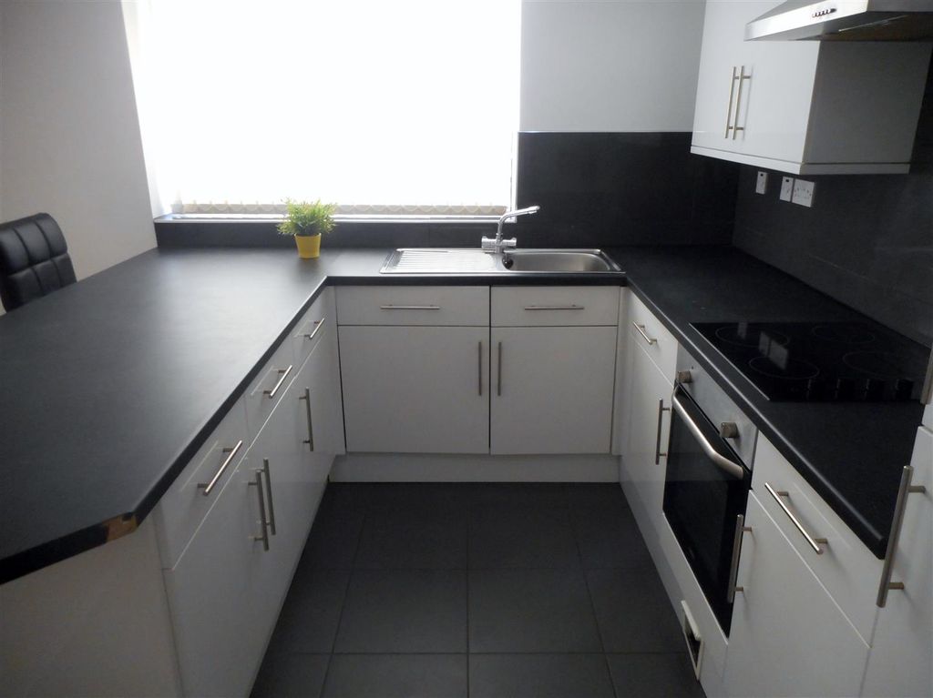 Property photo 3 of 8 11.Jpg