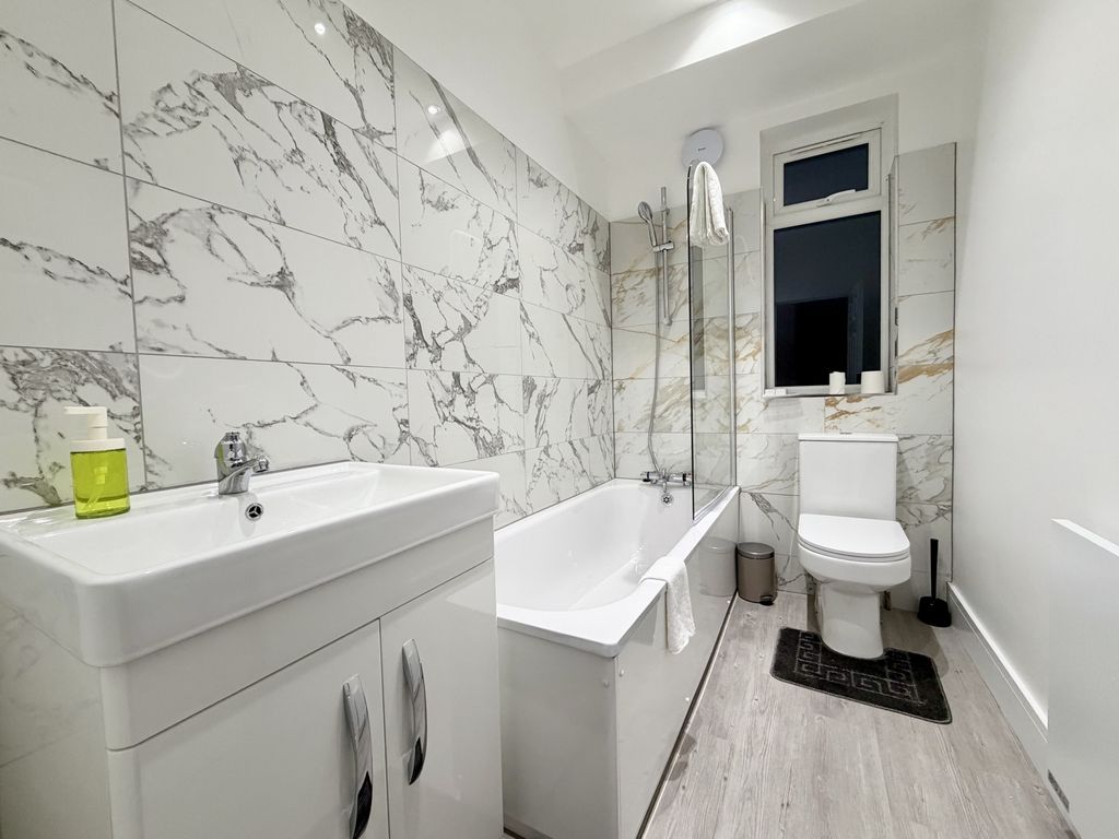 Property photo 2 of 10 Photo 1