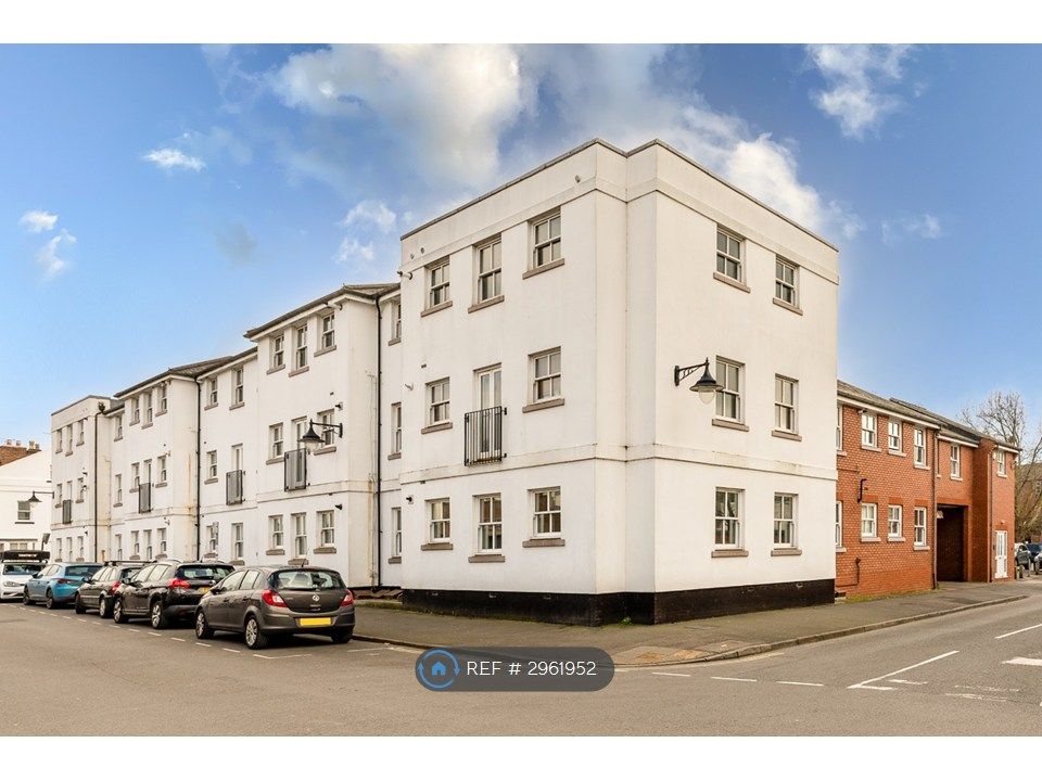 Property photo 1 of 18 Attractive Building