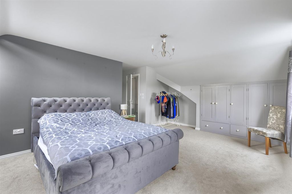 Additional image 13 of 2 bed flat for saleBlackthorn Road, Ilkley LS29