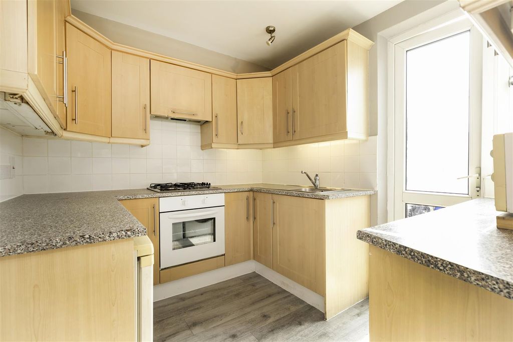 Property photo 2 of 16 139A Camden High Street -1.Jpg