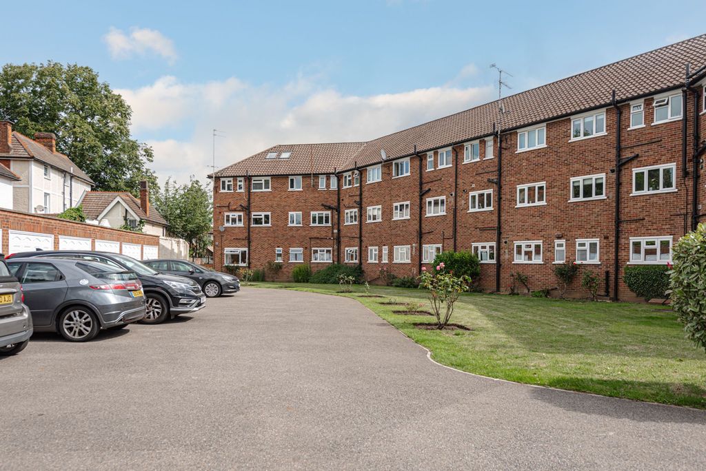 Additional image 15 of 2 bed maisonette for saleBridge Road, East Molesey KT8