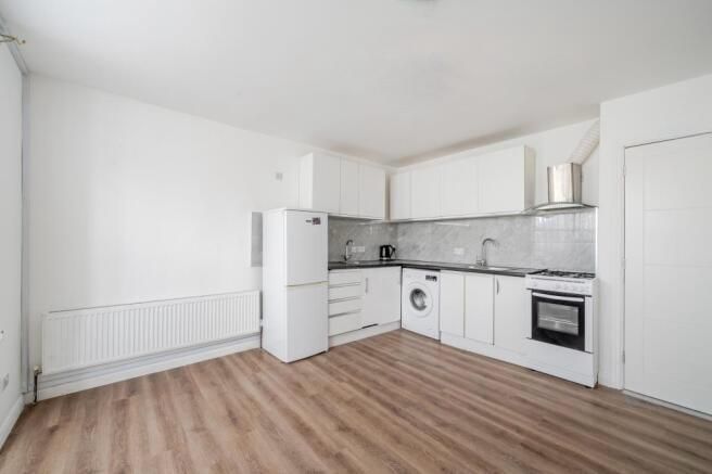 Property photo 2 of 5 Davidson Frost-Wellings, Dfw Goldbeaters Grove, Ki