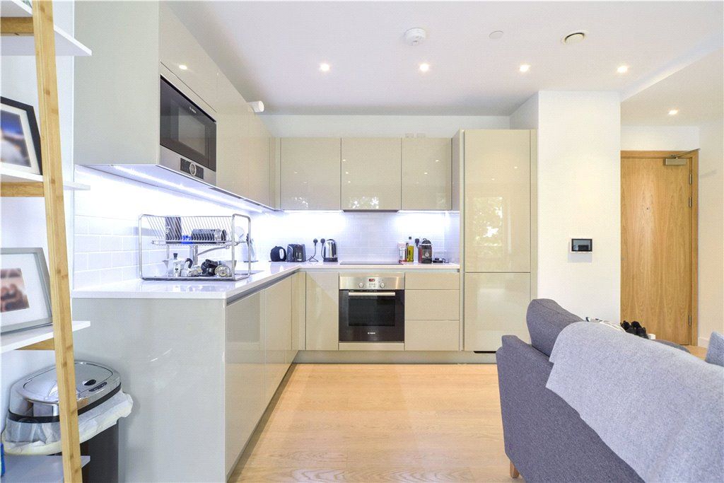 Property photo 2 of 8 Kitchen