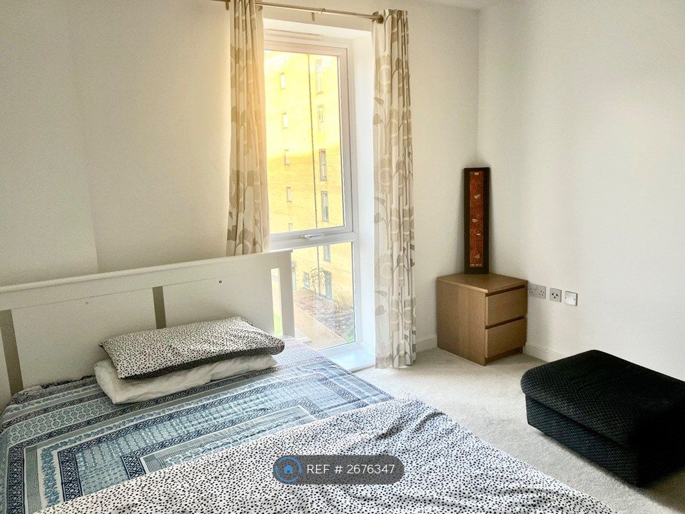 Property photo 1 of 9 Bedroom