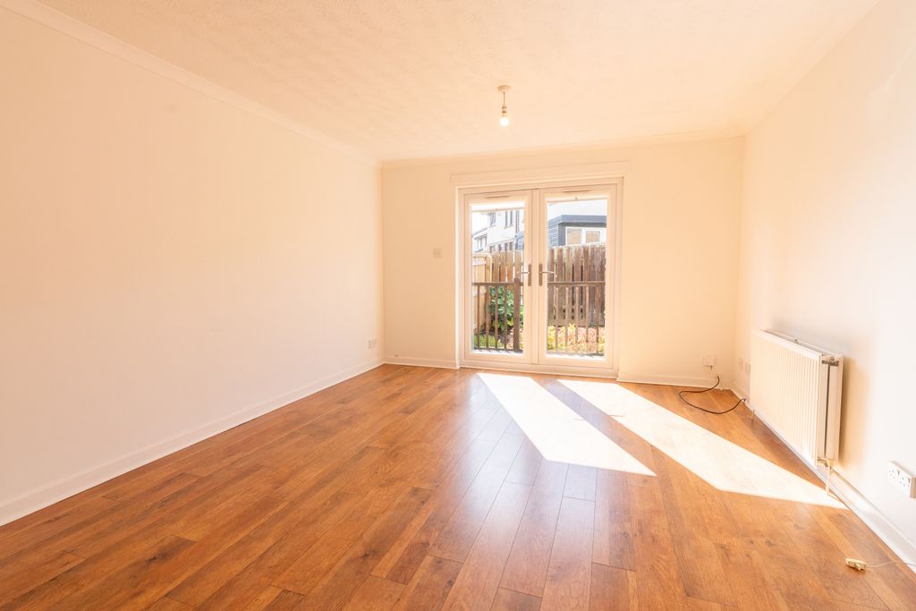 Property photo 2 of 34 Gallery