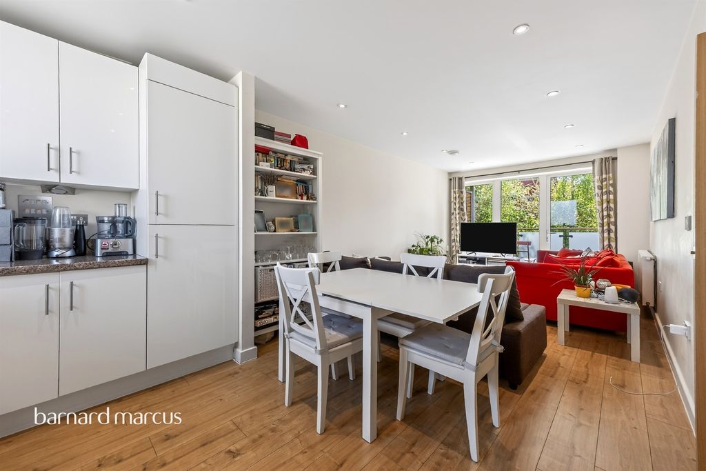 Property photo 1 of 26