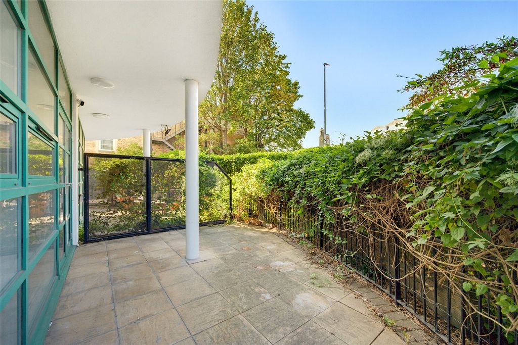 Property photo 3 of 15 Picture No. 29