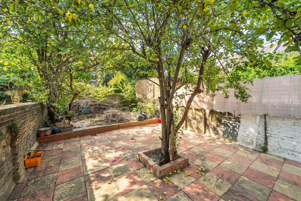 Property photo 2 of 16 Picture 2