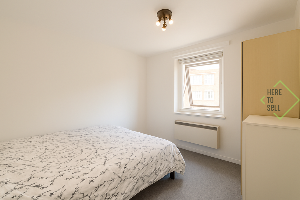 Property photo 3 of 16 East Smithfield, London, E1W