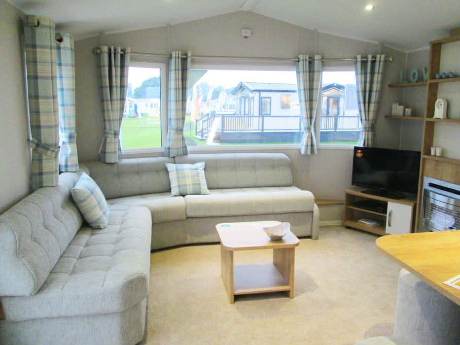 Property photo 3 of 12 Richmond 9