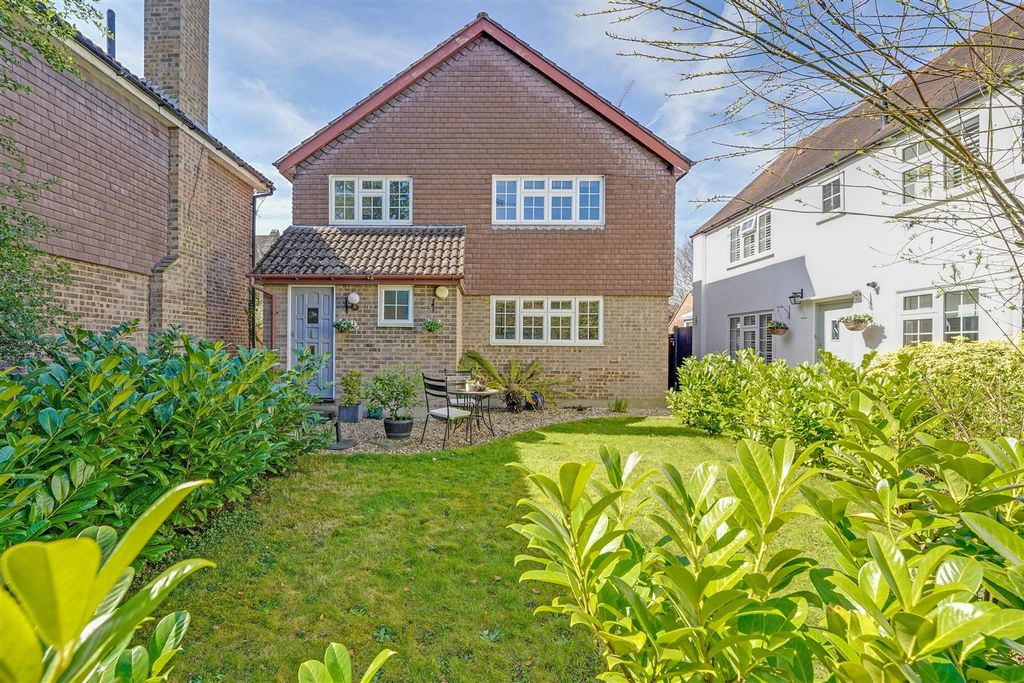 Property photo 1 of 10