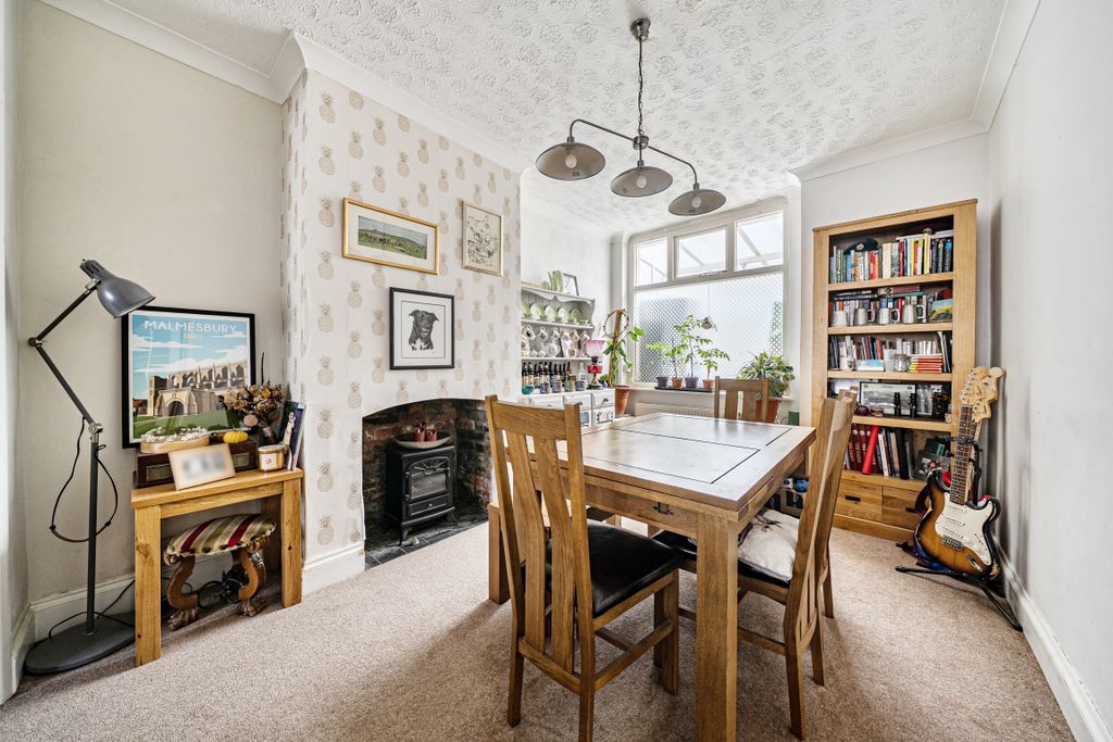 Property photo 3 of 12 14503547
