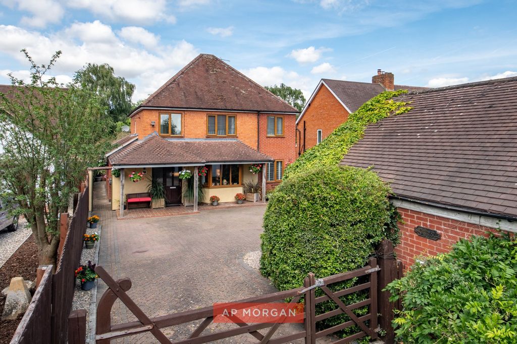 Property photo 1 of 28 Picture No. 26