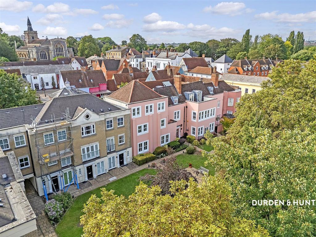 Property photo 1 of 24 Hillsleigh