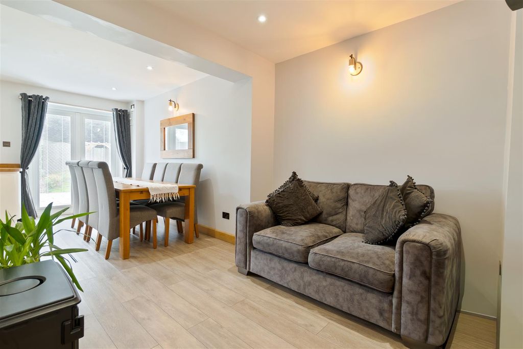 Property photo 3 of 35 Four Wents38.Jpg