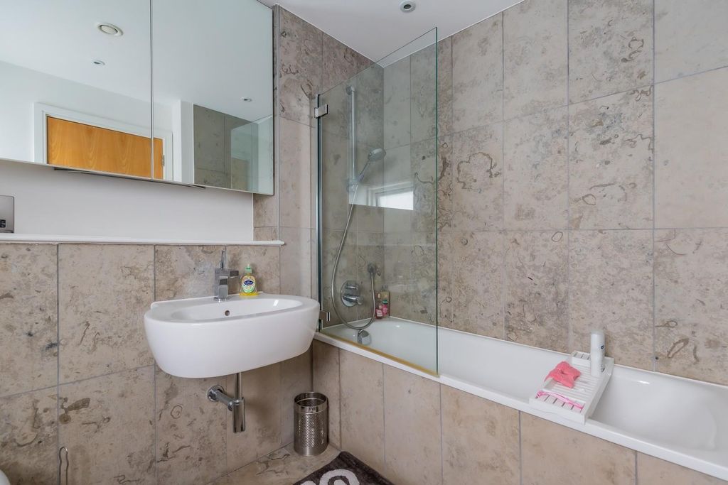 Additional image 13 of 3 bed flat for saleFerry Road, Cardiff CF11