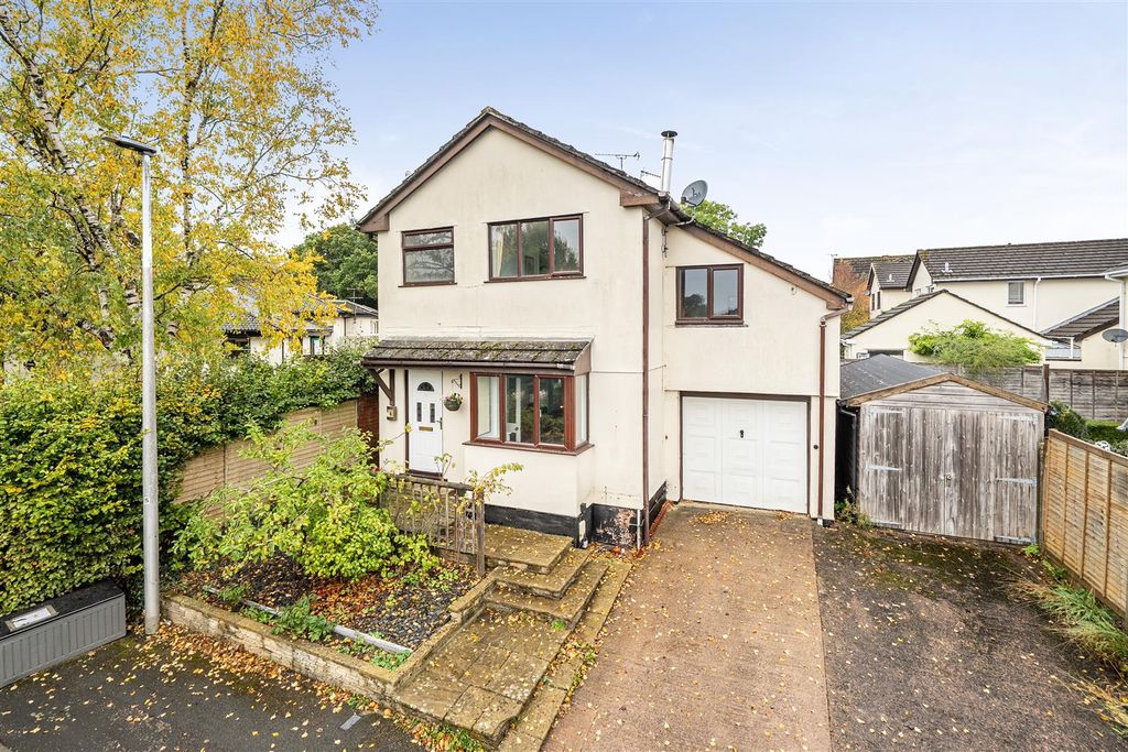 Property photo 1 of 13