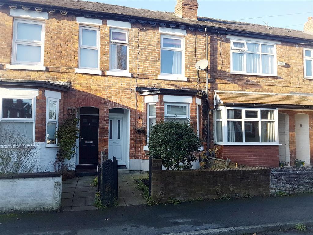 Property photo 1 of 8