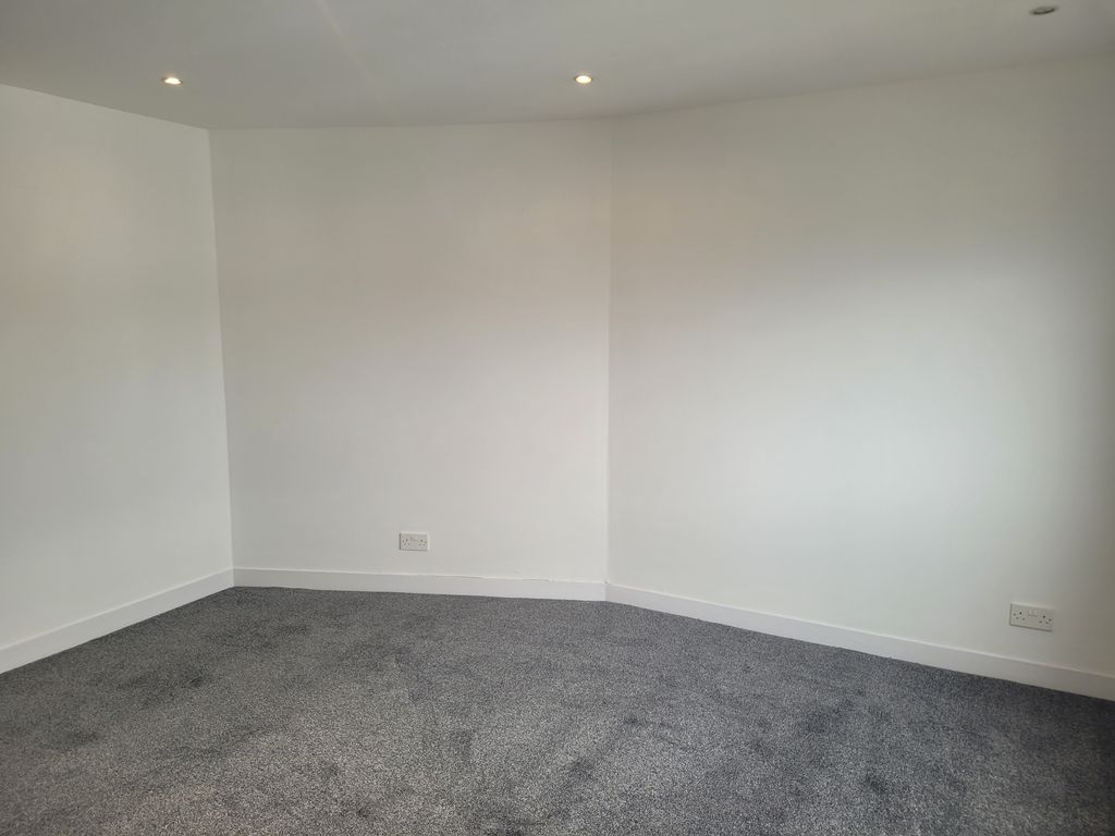 Property photo 2 of 14 Photo 2