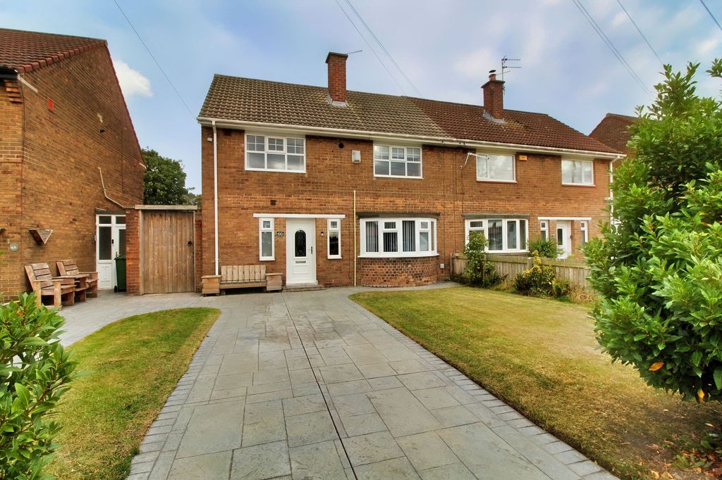 Property photo 1 of 27