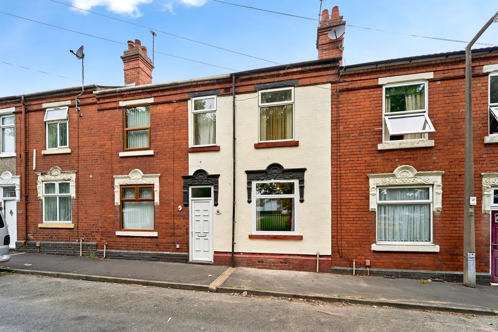 Property photo 1 of 17