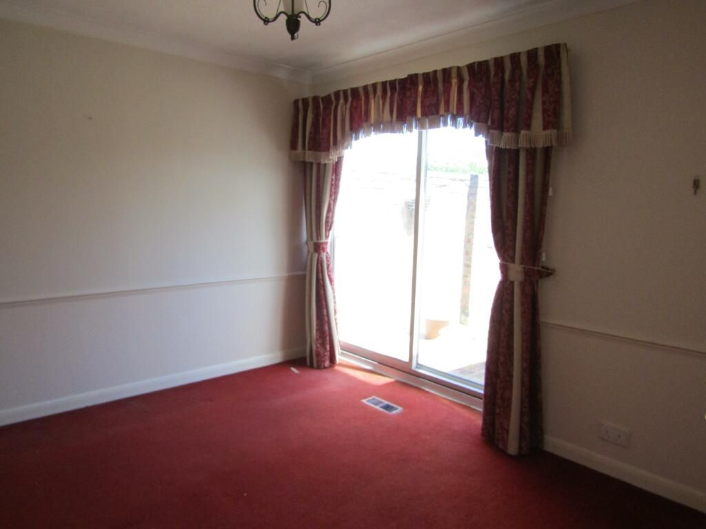 Property photo 3 of 8