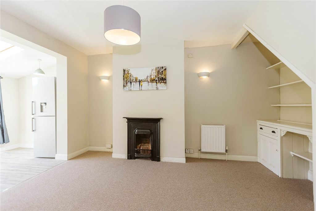 Property photo 2 of 24 Picture No. 06