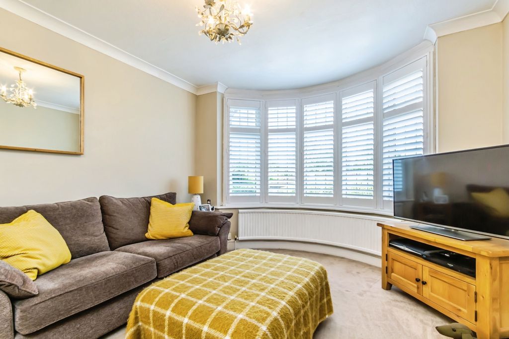 Property photo 2 of 18 Pbox-Img.Jpg