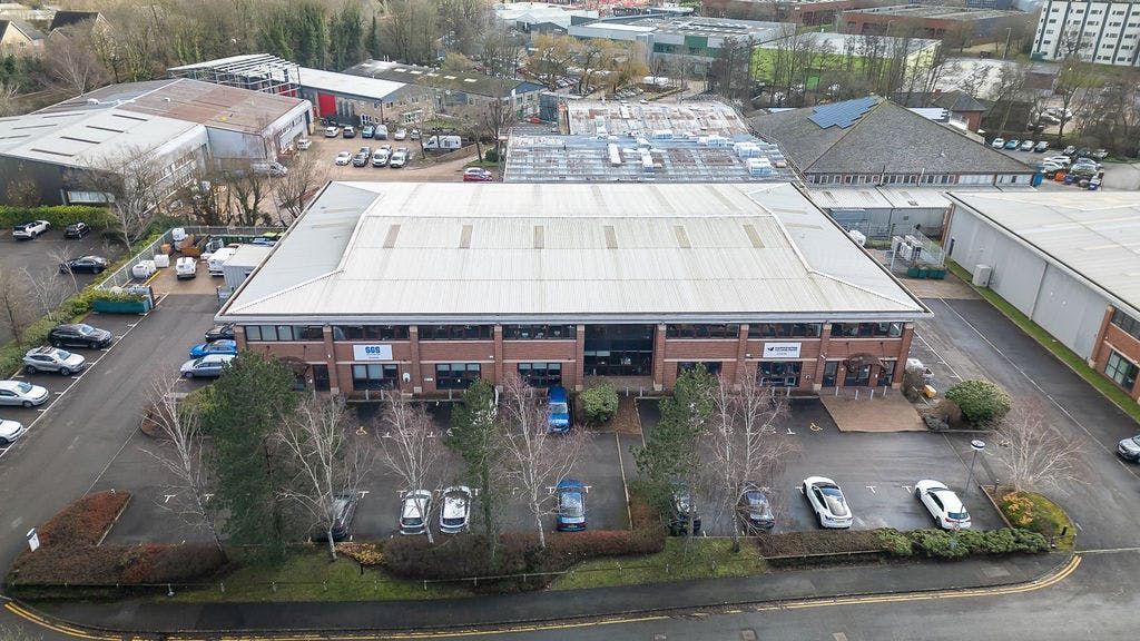 Property photo 2 of 3 450-Ashville-Park-05.Jpg