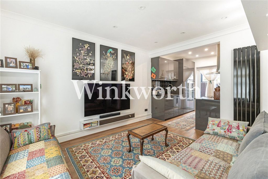 Property photo 2 of 12 Picture No. 03