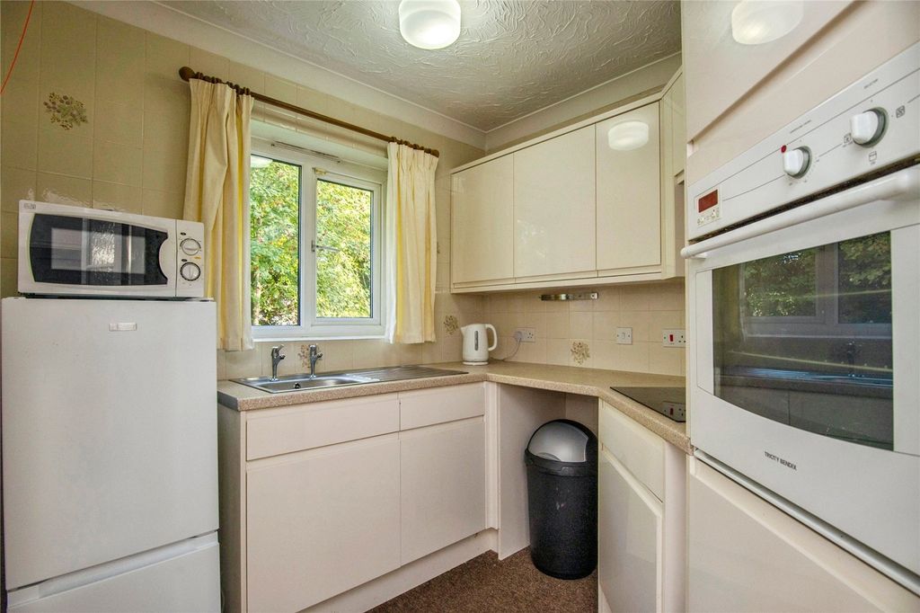 Property photo 3 of 13 Kitchen