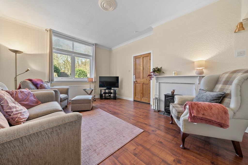 Property photo 2 of 30