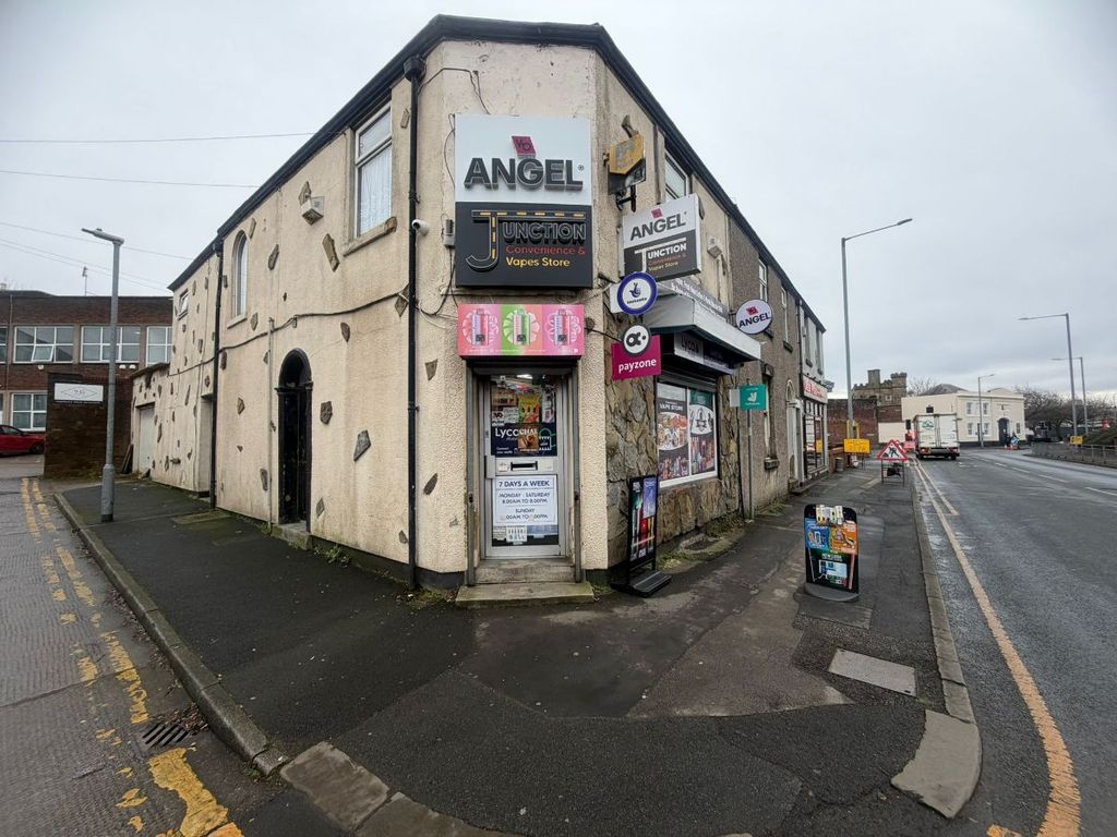 Property photo 1 of 18