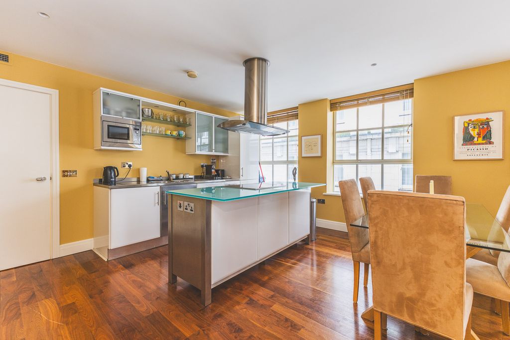 Property photo 3 of 24