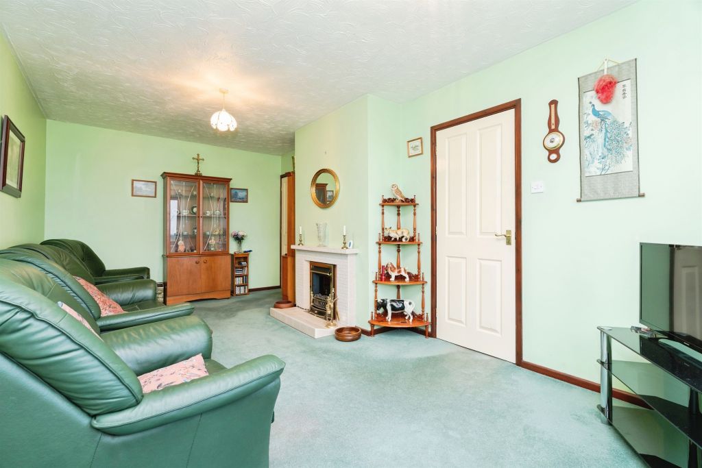 Property photo 2 of 14