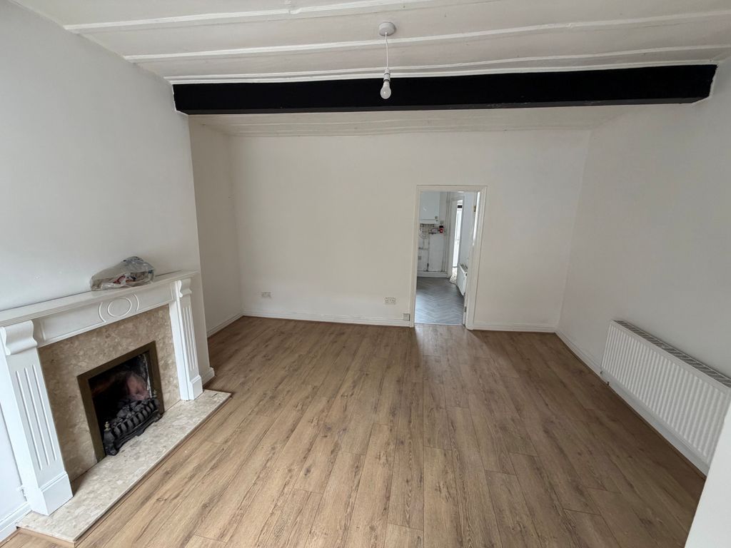 Property photo 3 of 16 3
