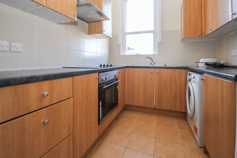 Property photo 1 of 12 Photo 6
