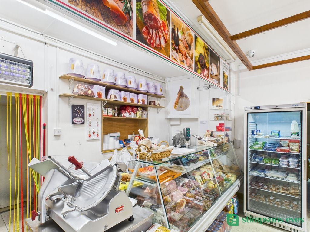 Property photo 3 of 7 Photo 6