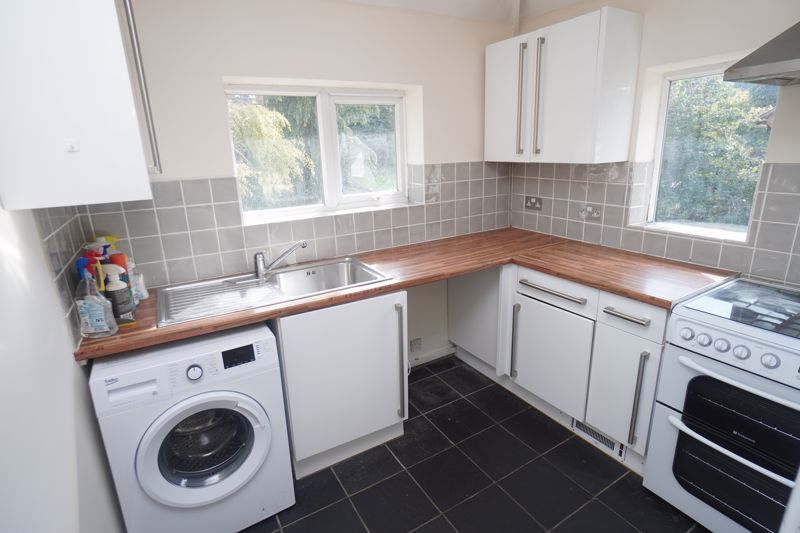 Property photo 3 of 9 Photo 4