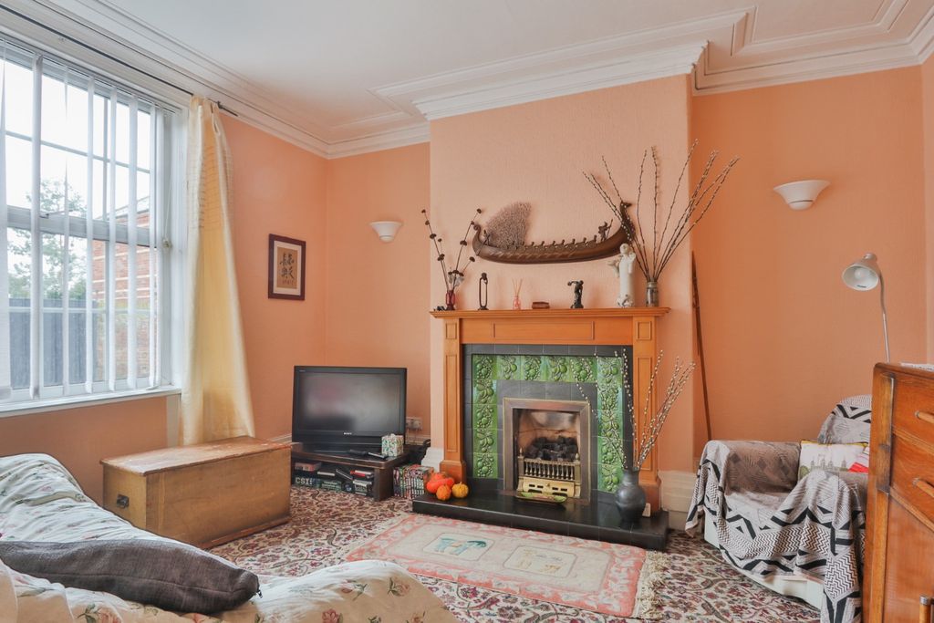 Property photo 3 of 19 15394910